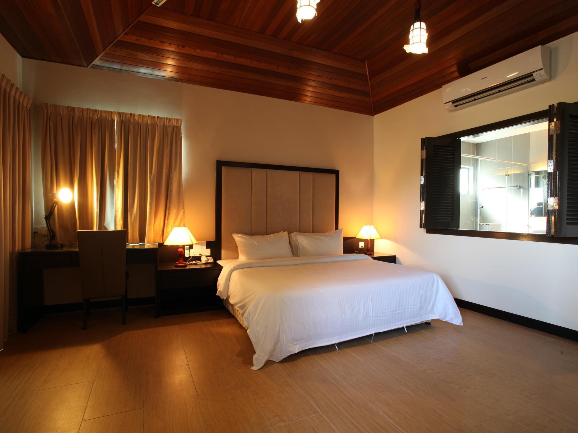 Amverton Cove Golf & Island Resort Бантинг Екстериор снимка